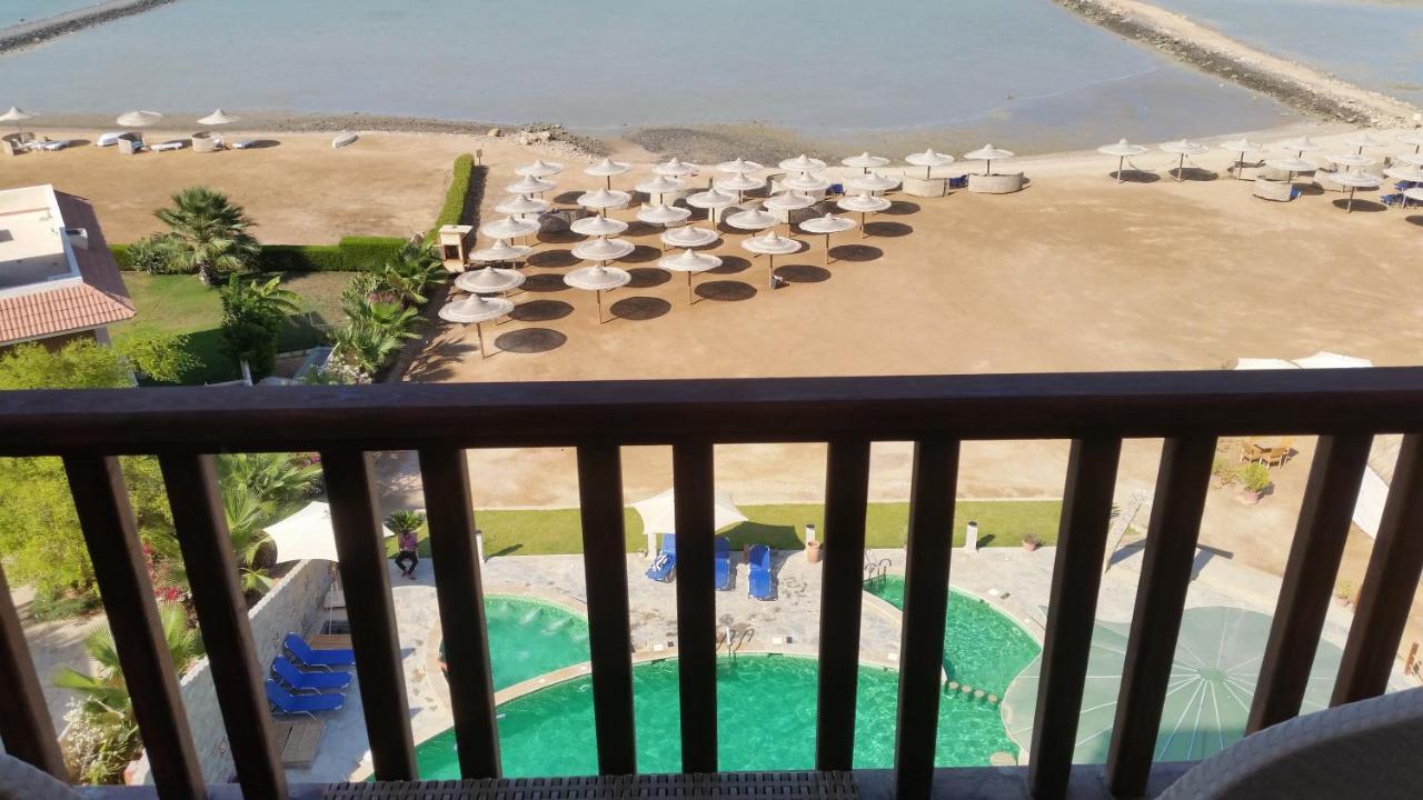 Beachview Turtles Hurghada Exterior photo